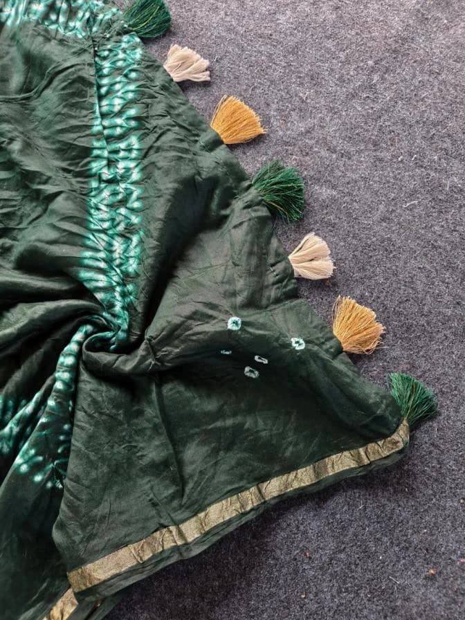 1045 wholesale Sarees for Delhi - Ethnicaa